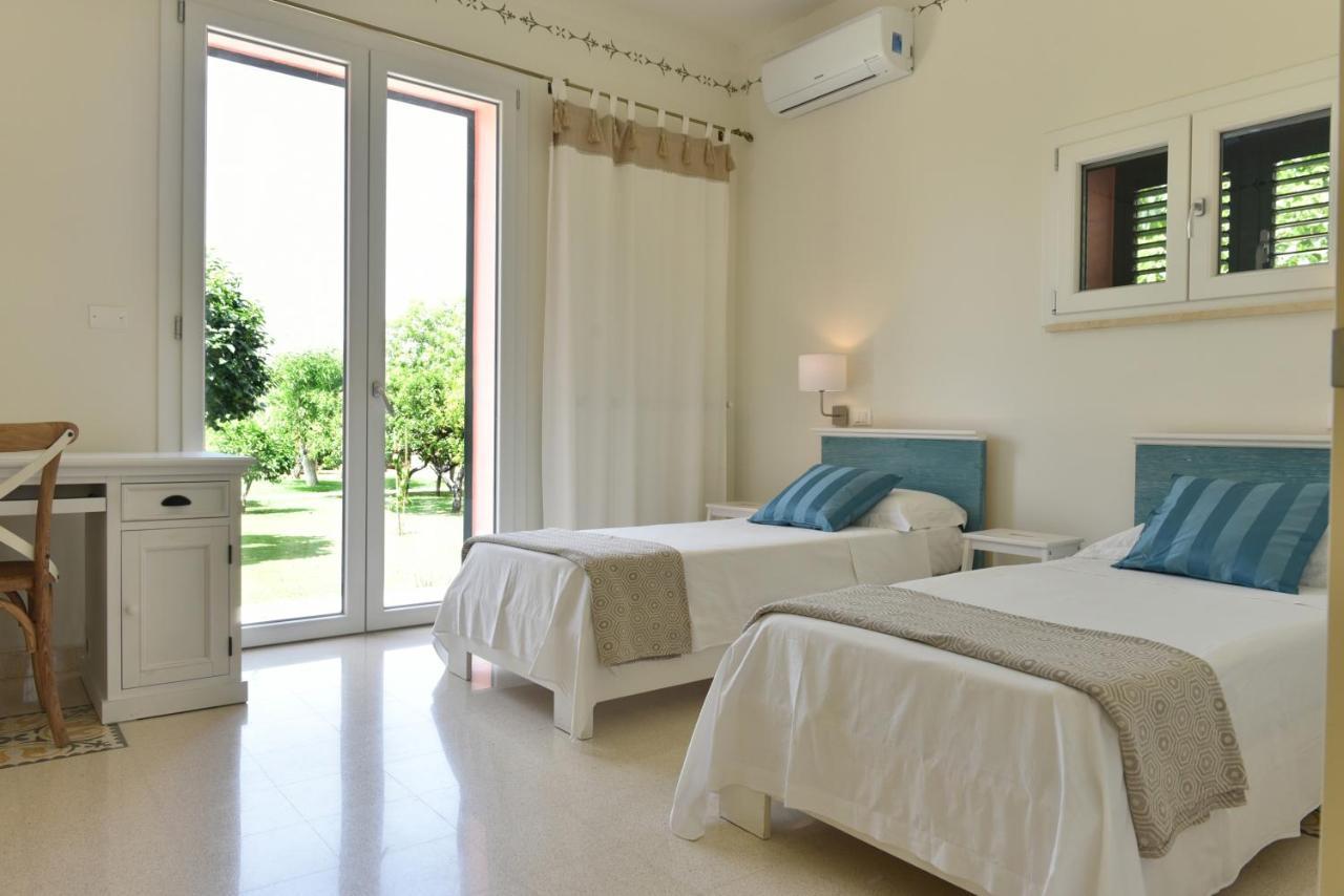 Villa Sirgole Rosa With Pool, Galatina Кутрофьяно Экстерьер фото