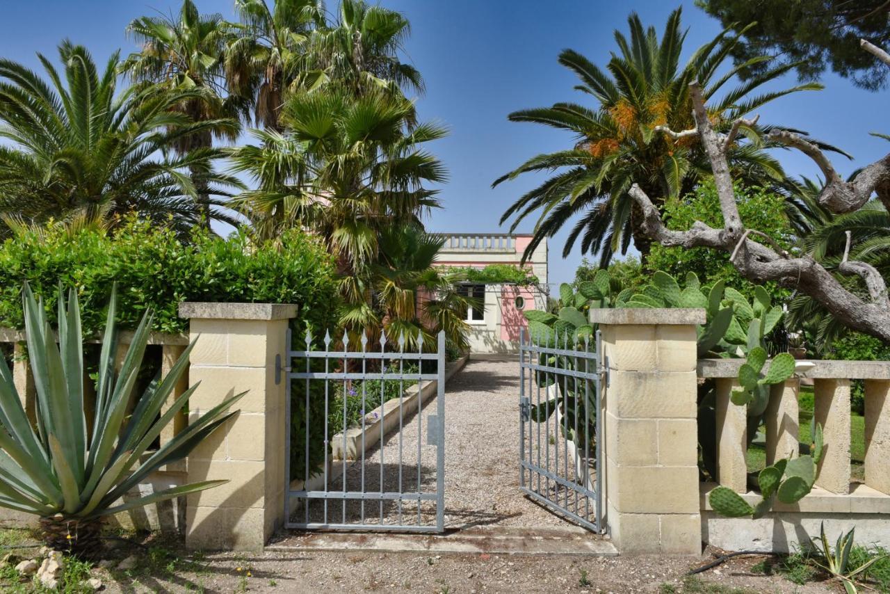 Villa Sirgole Rosa With Pool, Galatina Кутрофьяно Экстерьер фото