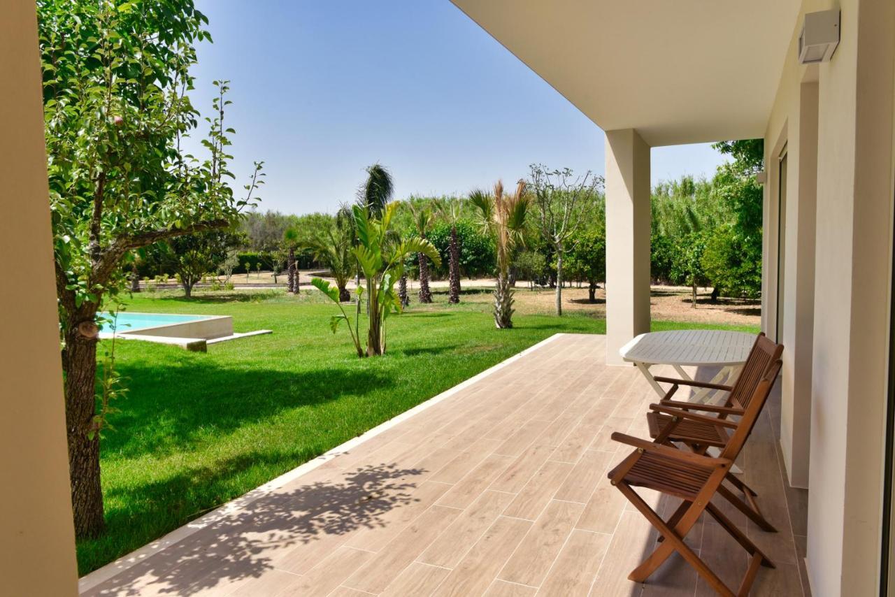 Villa Sirgole Rosa With Pool, Galatina Кутрофьяно Экстерьер фото